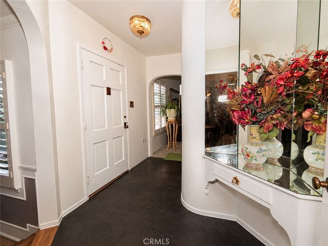 5138 Southridge, Los Angeles, CA 90043