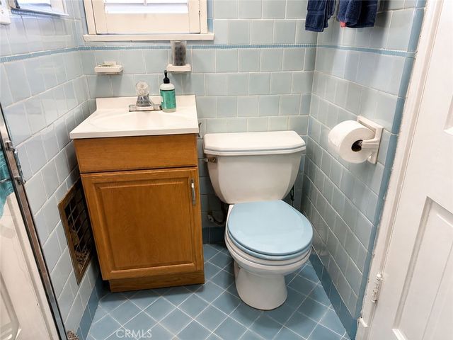 5138 Southridge, Los Angeles, CA 90043