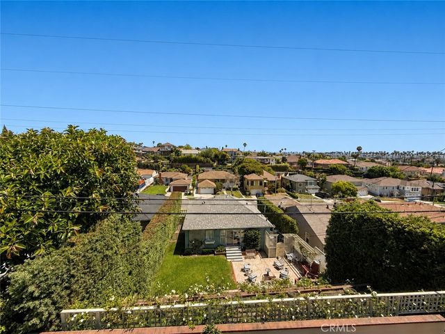 5138 Southridge, Los Angeles, CA 90043