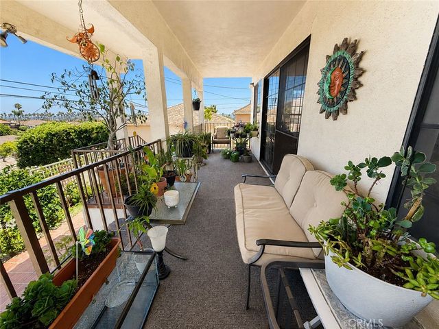 5138 Southridge, Los Angeles, CA 90043