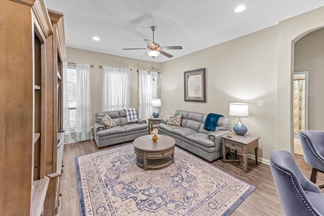 10861 Burnham Drive, Waco, TX 76708