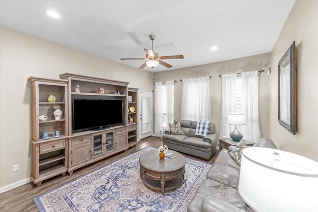 10861 Burnham Drive, Waco, TX 76708