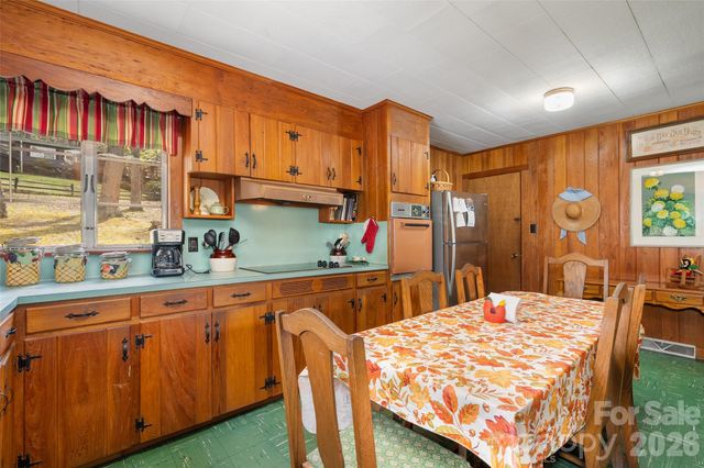 26 Laurel Loop, Maggie Valley, NC 28751