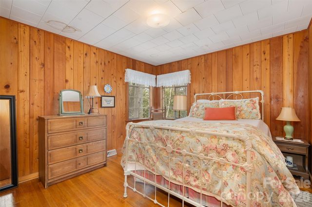 26 Laurel Loop, Maggie Valley, NC 28751