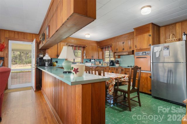26 Laurel Loop, Maggie Valley, NC 28751
