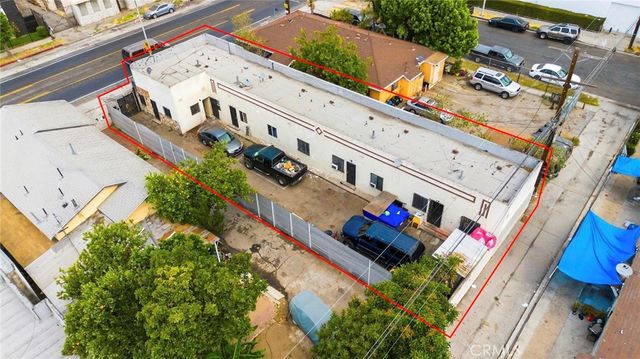 8706 Avalon, Los Angeles, CA 90003