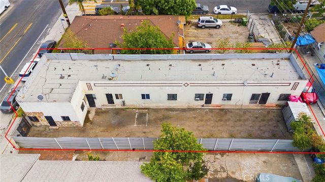 8706 Avalon, Los Angeles, CA 90003