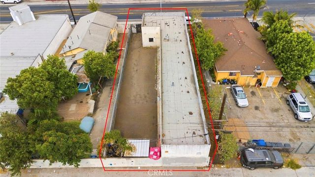 8706 Avalon, Los Angeles, CA 90003