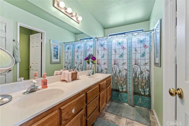 2323 Golden, Lancaster, CA 93536