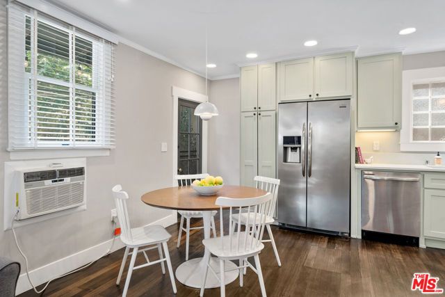 1233 N Genesee Avenue, West Hollywood, CA 90046