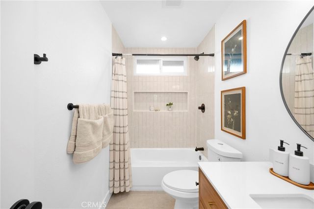 1768 Henderson Court, Vista, CA 92083