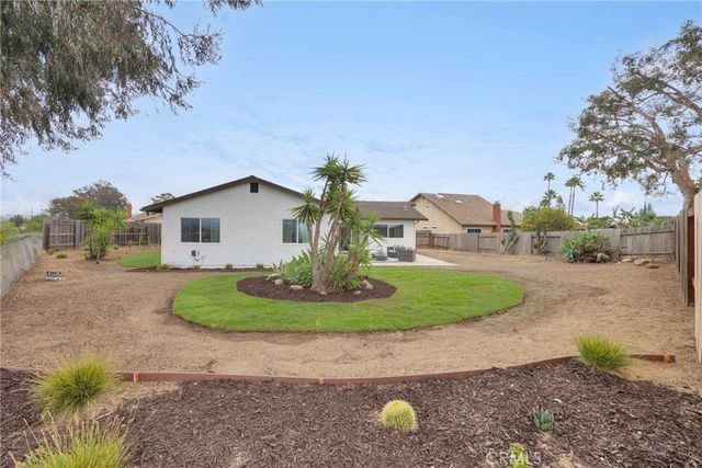 1768 Henderson Court, Vista, CA 92083