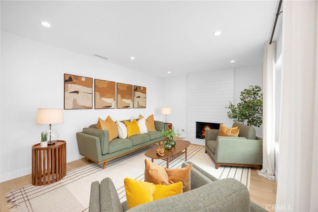 Image 6 of property listing at 1768 Henderson Court, Vista, CA 92083