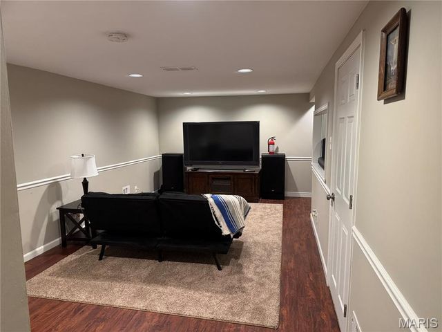 10933 Arctic Drive, Affton, MO 63123