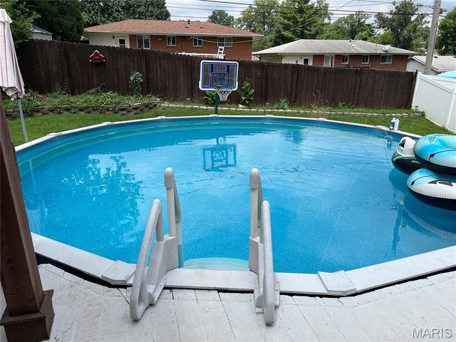 10933 Arctic Drive, Affton, MO 63123