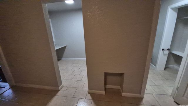 115 Caldwell St Apt 6, San Antonio, TX 78223