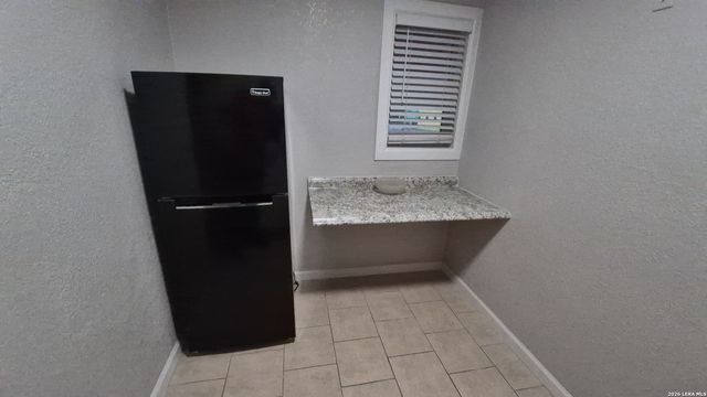 115 Caldwell St Apt 6, San Antonio, TX 78223