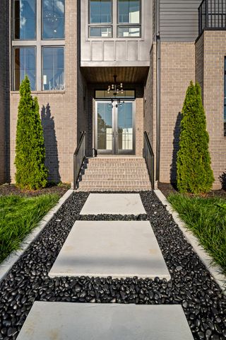 1700 15th Ave S, Nashville, TN 37212