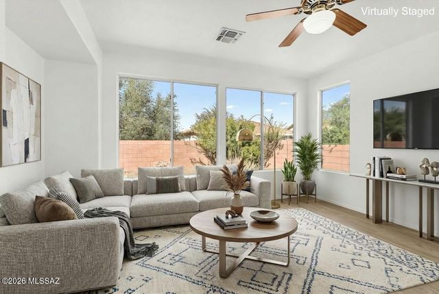 7700 W Wildflower Crest Way, Tucson, AZ 85743