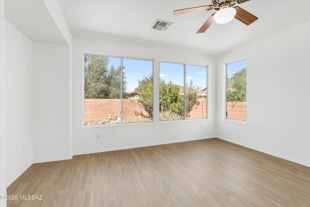 7700 W Wildflower Crest Way, Tucson, AZ 85743