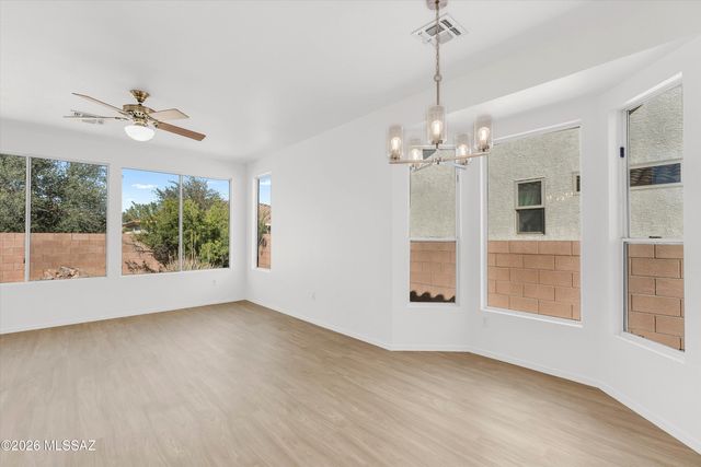 7700 W Wildflower Crest Way, Tucson, AZ 85743