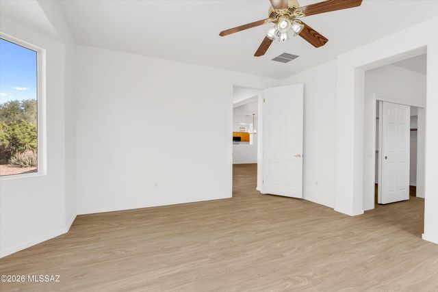 7700 W Wildflower Crest Way, Tucson, AZ 85743