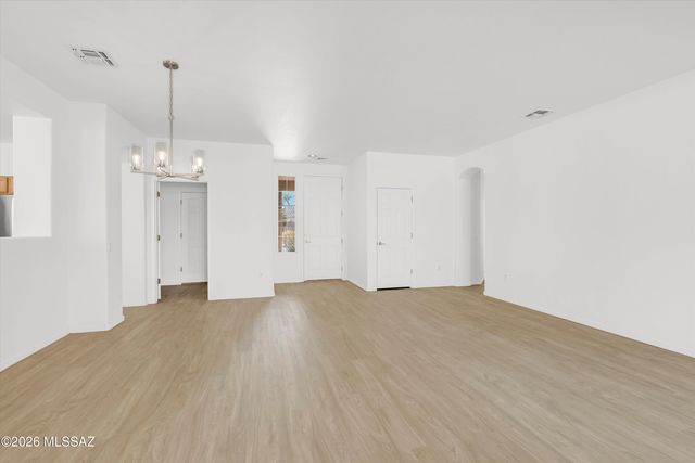 7700 W Wildflower Crest Way, Tucson, AZ 85743