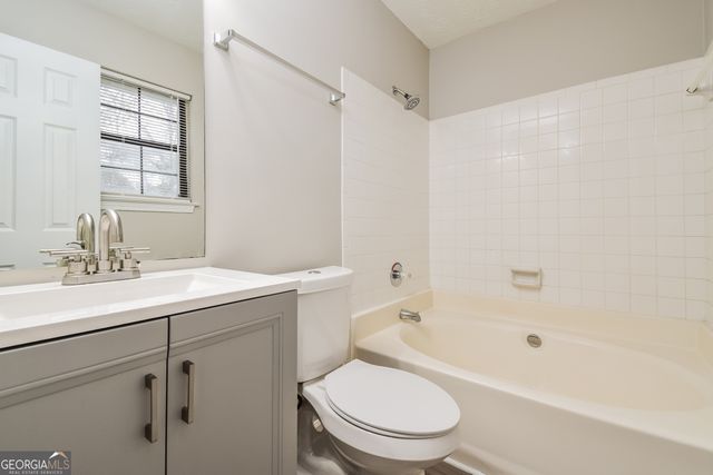 300 Renee Dawn Court, Riverdale, GA 30296