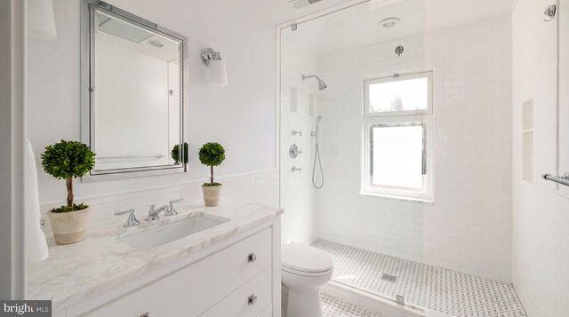 3626 RAYMOND ST, Chevy Chase, MD 20815