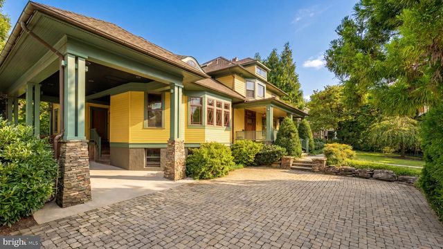 3626 RAYMOND ST, Chevy Chase, MD 20815