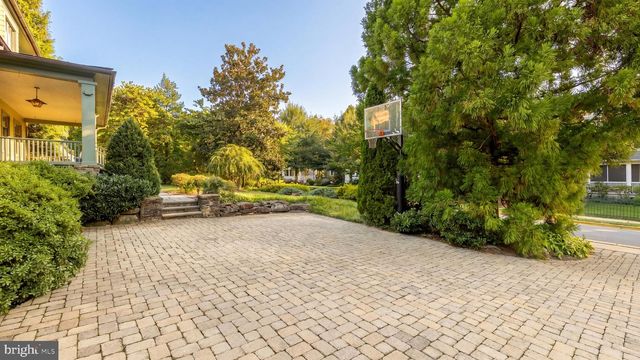 3626 RAYMOND ST, Chevy Chase, MD 20815