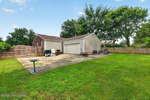 7502 Cove Dr, Louisville, KY 40291