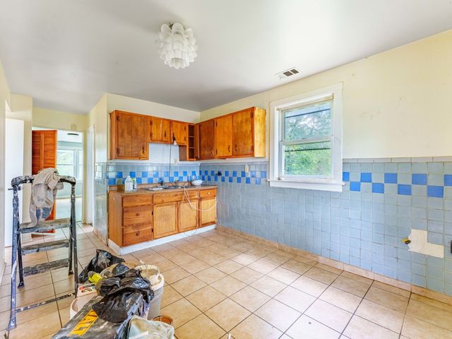 5114 S Justine Street, Chicago, IL 60609