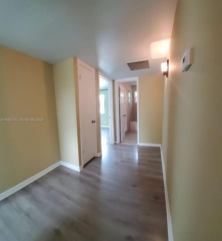 25 NE 12th St, Fort Lauderdale, FL 33304