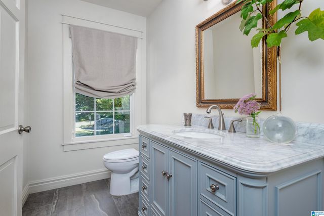 5 RIDGE DRIVE, Mountain Brook, AL 35213
