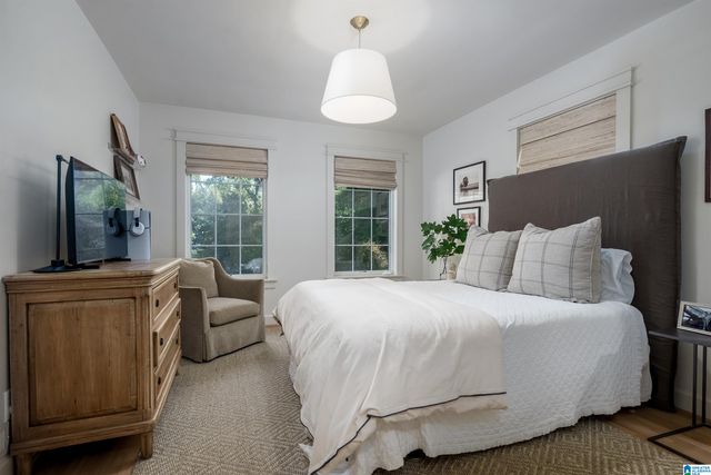 5 RIDGE DRIVE, Mountain Brook, AL 35213