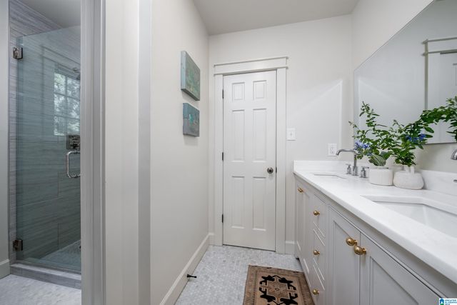 5 RIDGE DRIVE, Mountain Brook, AL 35213