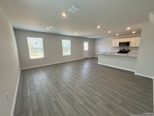 2242 Dry Moss Way, San Antonio, TX 78224