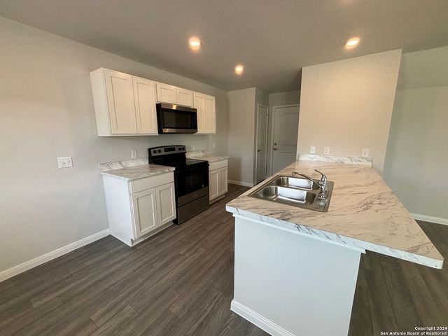 2242 Dry Moss Way, San Antonio, TX 78224