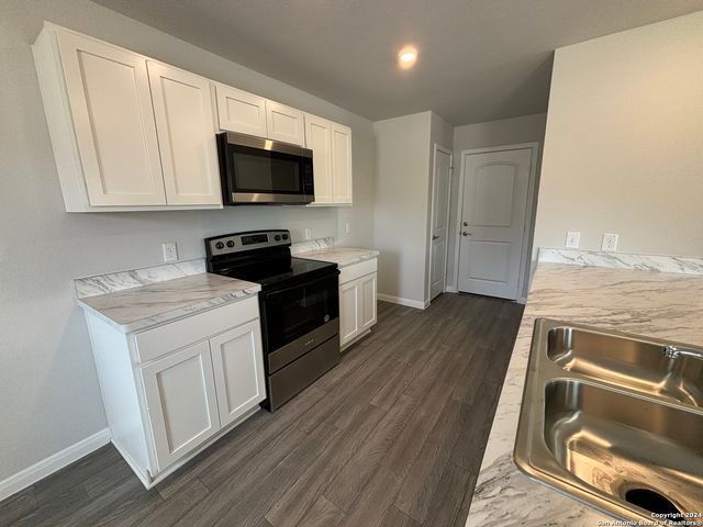 2242 Dry Moss Way, San Antonio, TX 78224