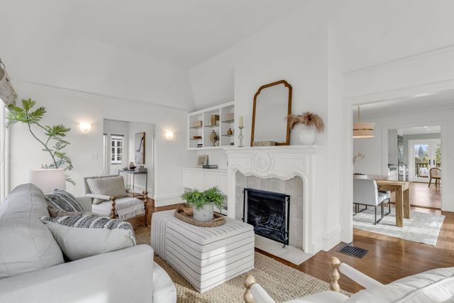 950 Scott St, Oakland, CA 94610