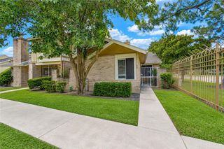6102 W Airport Boulevard 18, Houston, TX 77035