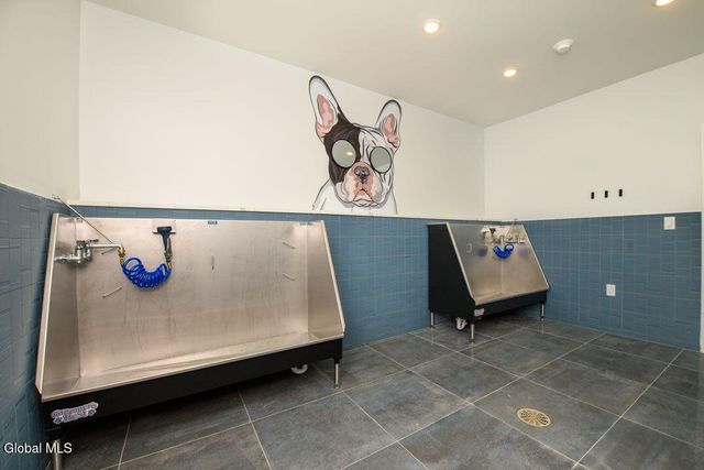 6051 State Farm Road 120, Guilderland, NY 12084