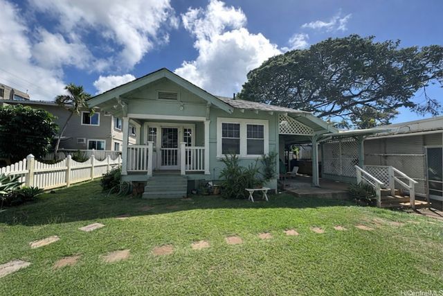 3513 Harding Avenue, Honolulu, HI 96816