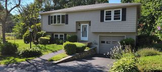 35 Park Ave, Reading, MA 01867