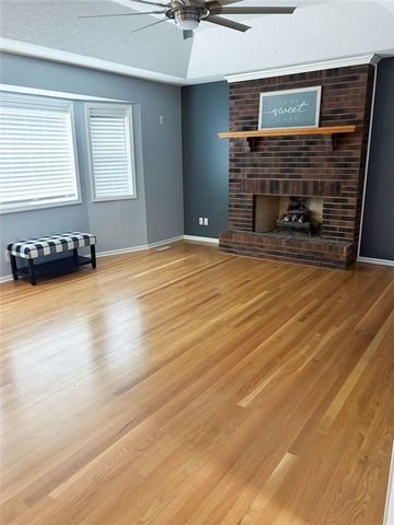 7620 86th Street, Kansas City, MO 64153