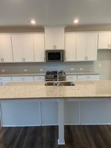 4225 Essex Pond Way, Cumming, GA 30040