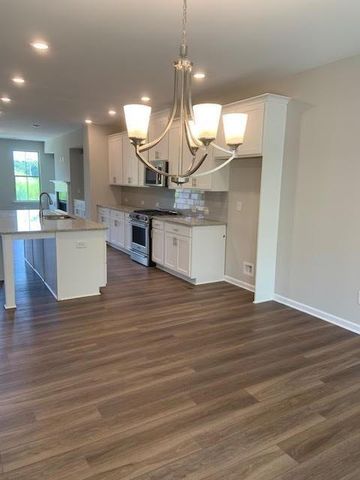 4225 Essex Pond Way, Cumming, GA 30040