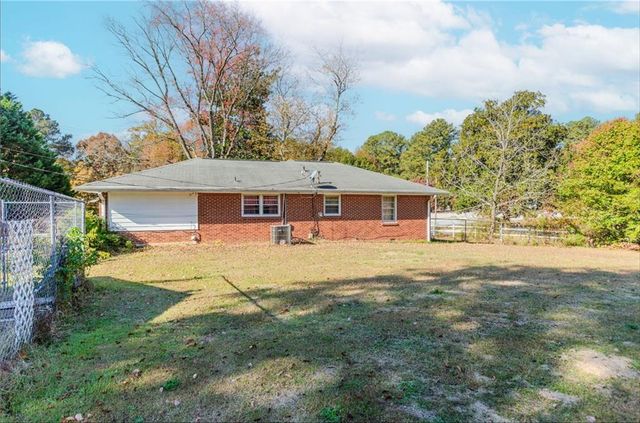 2496 Lenora Church Road, Snellville, GA 30078