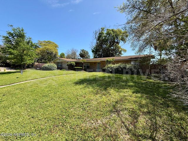 2 FAIRWAY Road, Jacksonville Beach, FL 32250